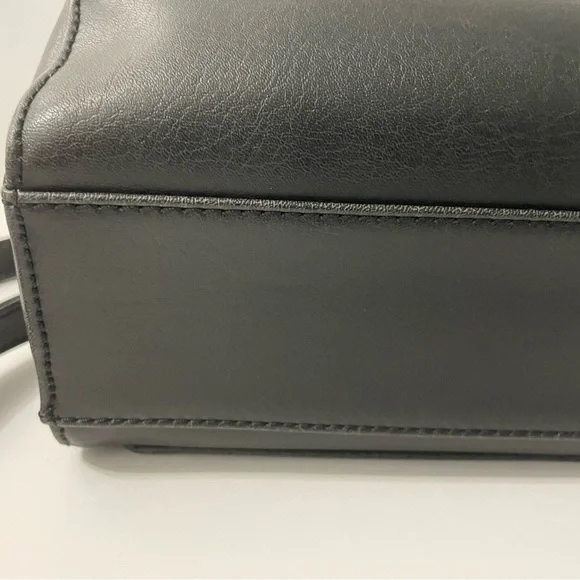 NWT Matt & Nat Phi Commuter Black Crossbody Bag Vegan Leather Bike Bag Handbag - Picture 11 of 11